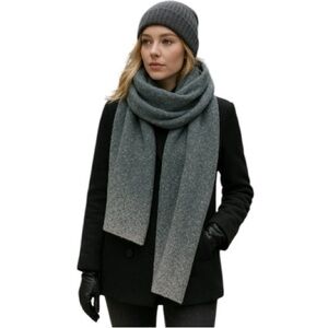 BAREFOOT DREAMS Cozy Chic Confetti Scarf in Smokey Green & Fog Gray - New